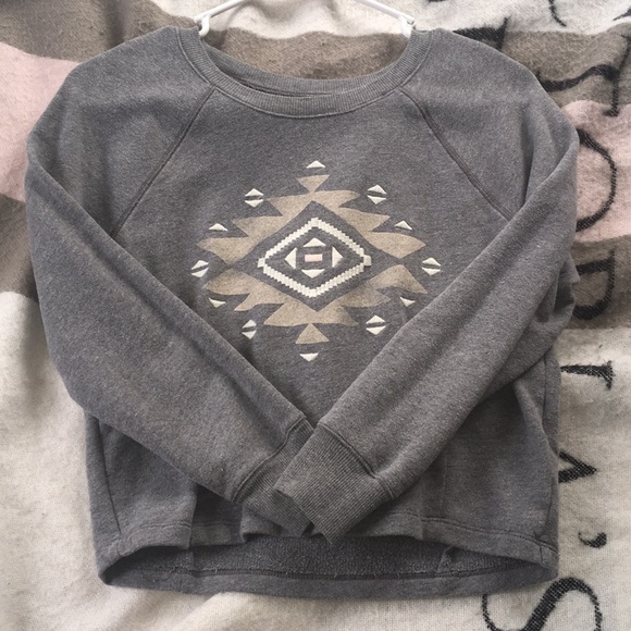 Hollister Sweaters - Cropped Hollister sweater